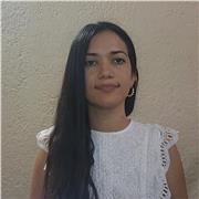 Profesora de apoyo escolar especialista en niños de forma online